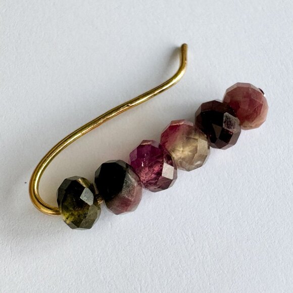 Alana Ear Clip by Claudia Trejos - Picture 2 of 3